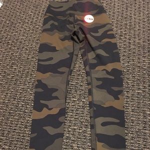 Pink Ultimate High Waist Camo Leggings XS